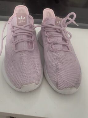 adidas Originals Women’s Lavender Knit Athletic Sneakers